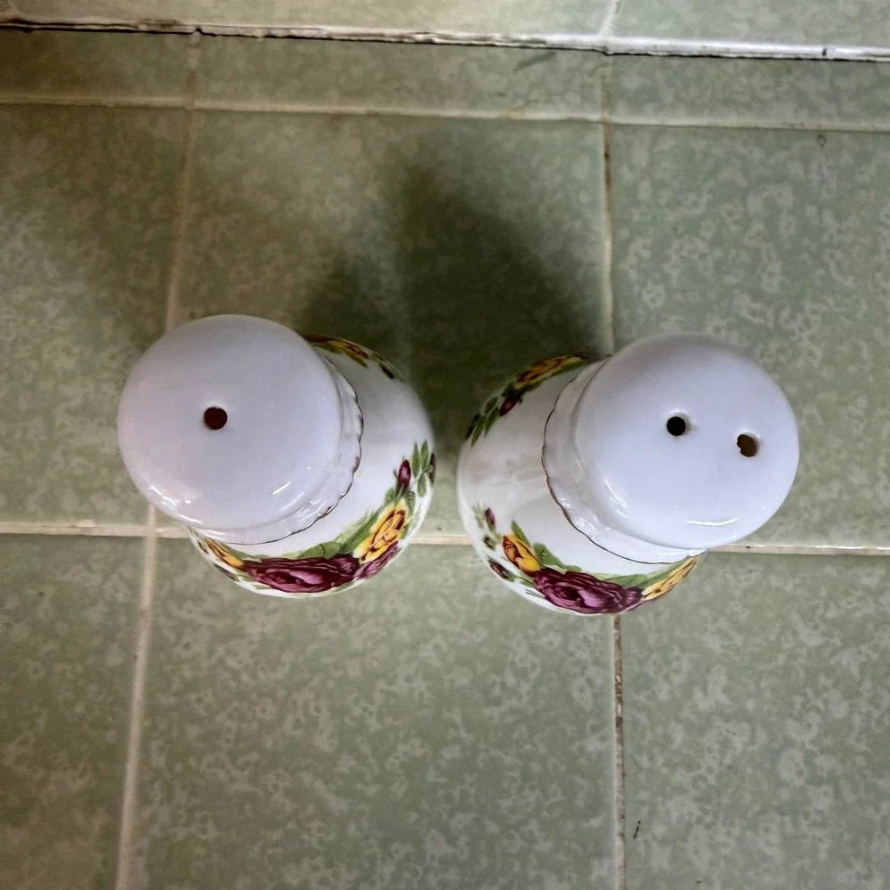 Vintage Bone China Salt and Pepper Shakers Floral Rose Gold Trim Taiwan Set